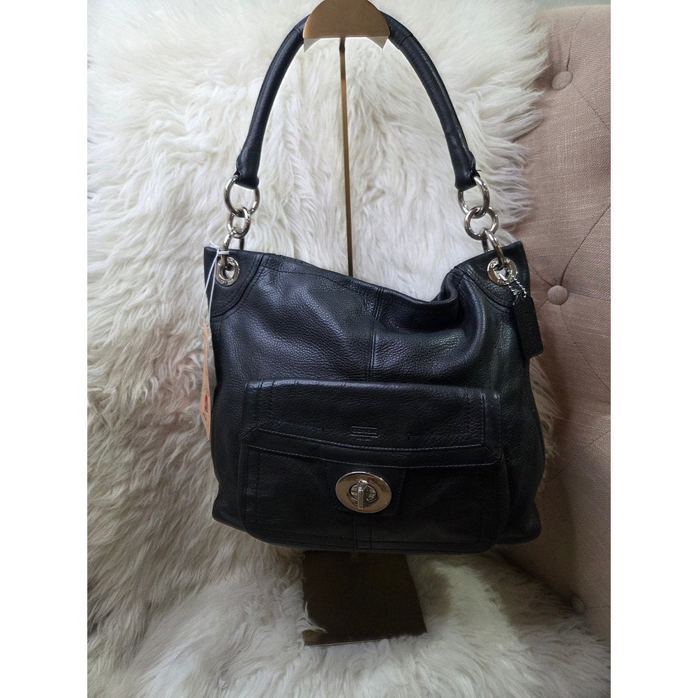 C197 Coach Penelope shoulder